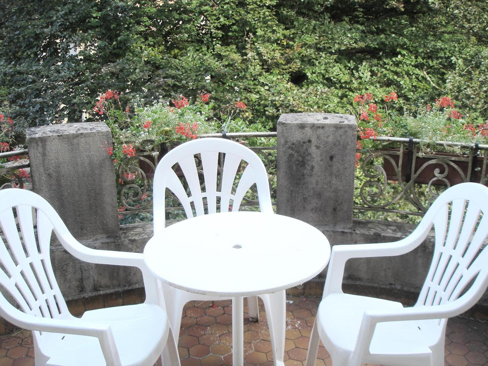 Hotel De France Montbeliard Bagian luar foto
