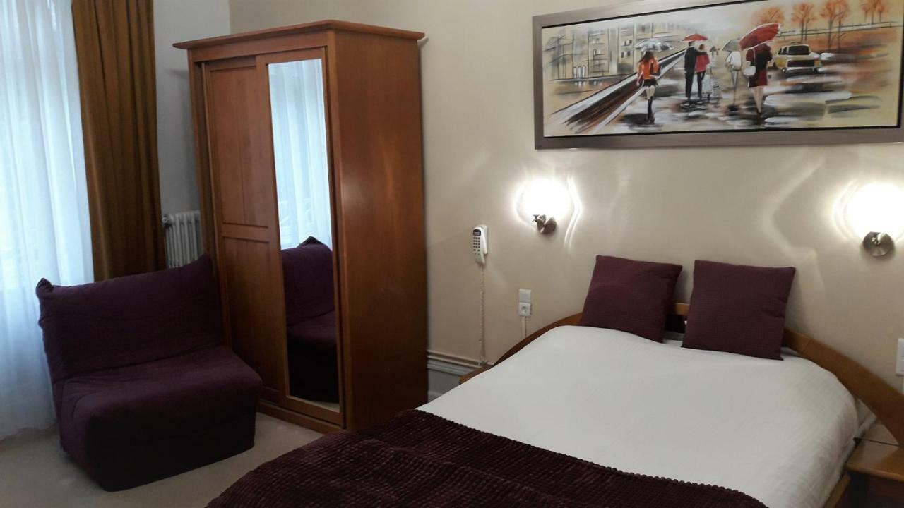 Hotel De France Montbeliard Bagian luar foto